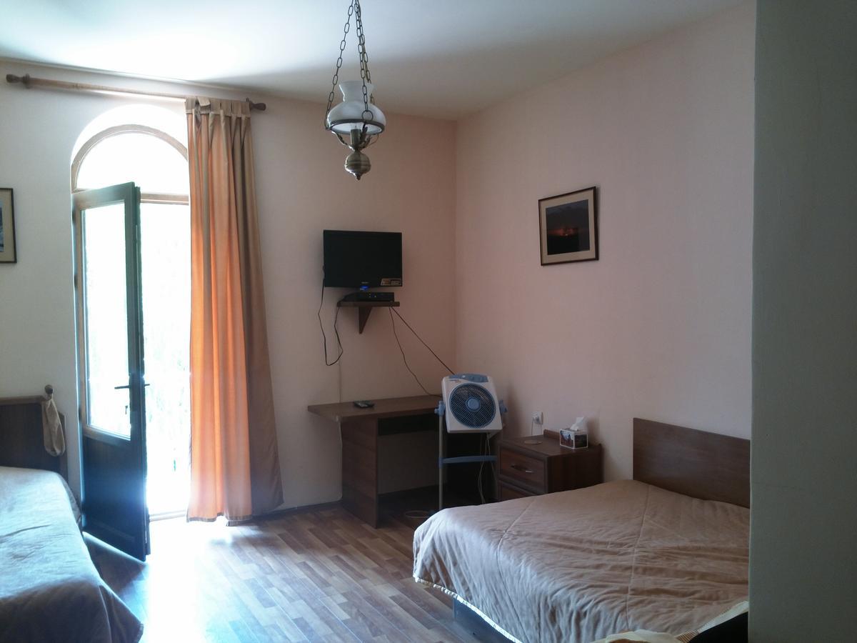 Noravank'S Hotel Areni Екстериор снимка